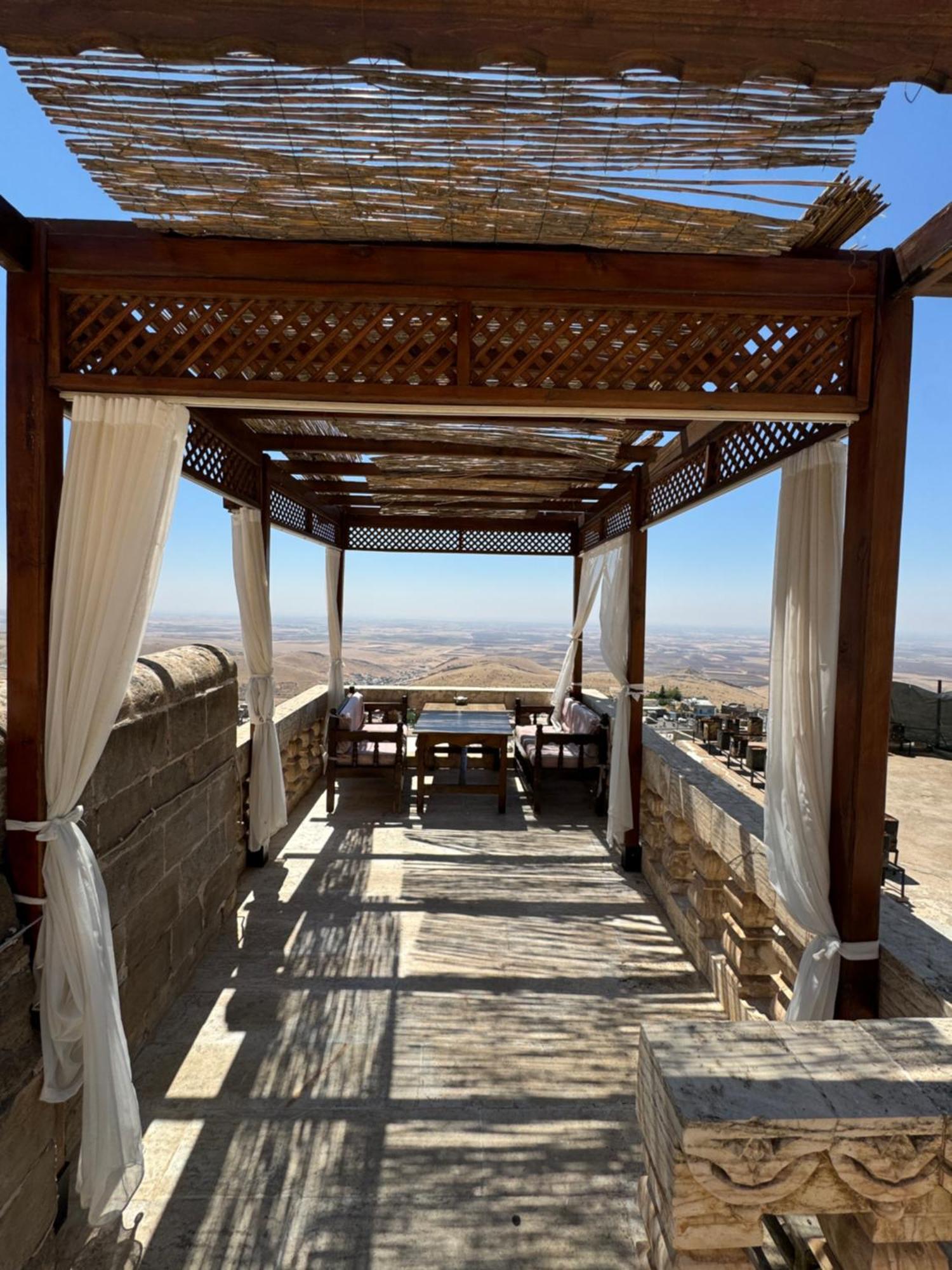 Maristan Tarihi Konak Mardin Exterior foto